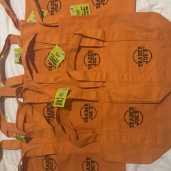 Limited Trader Joe’s mini-tote bags