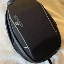 SHAD E-22 Motorcycle Tank Bag