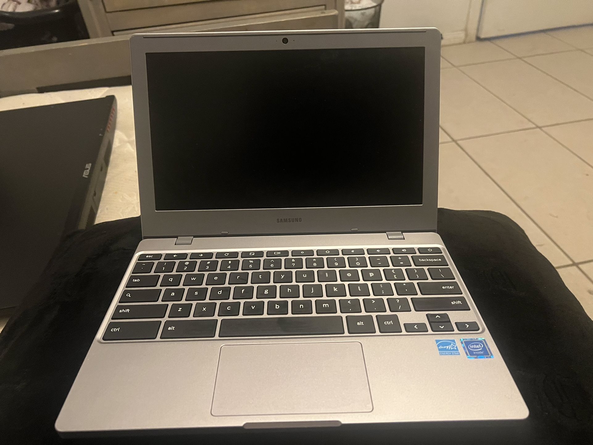 Chromebook