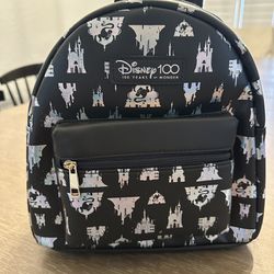 Brand New Women’s Disney 100th Anniversary Princess Castles Mini Backpack!