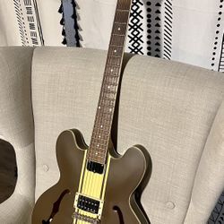 Tom Delonge Epiphone  ES-333