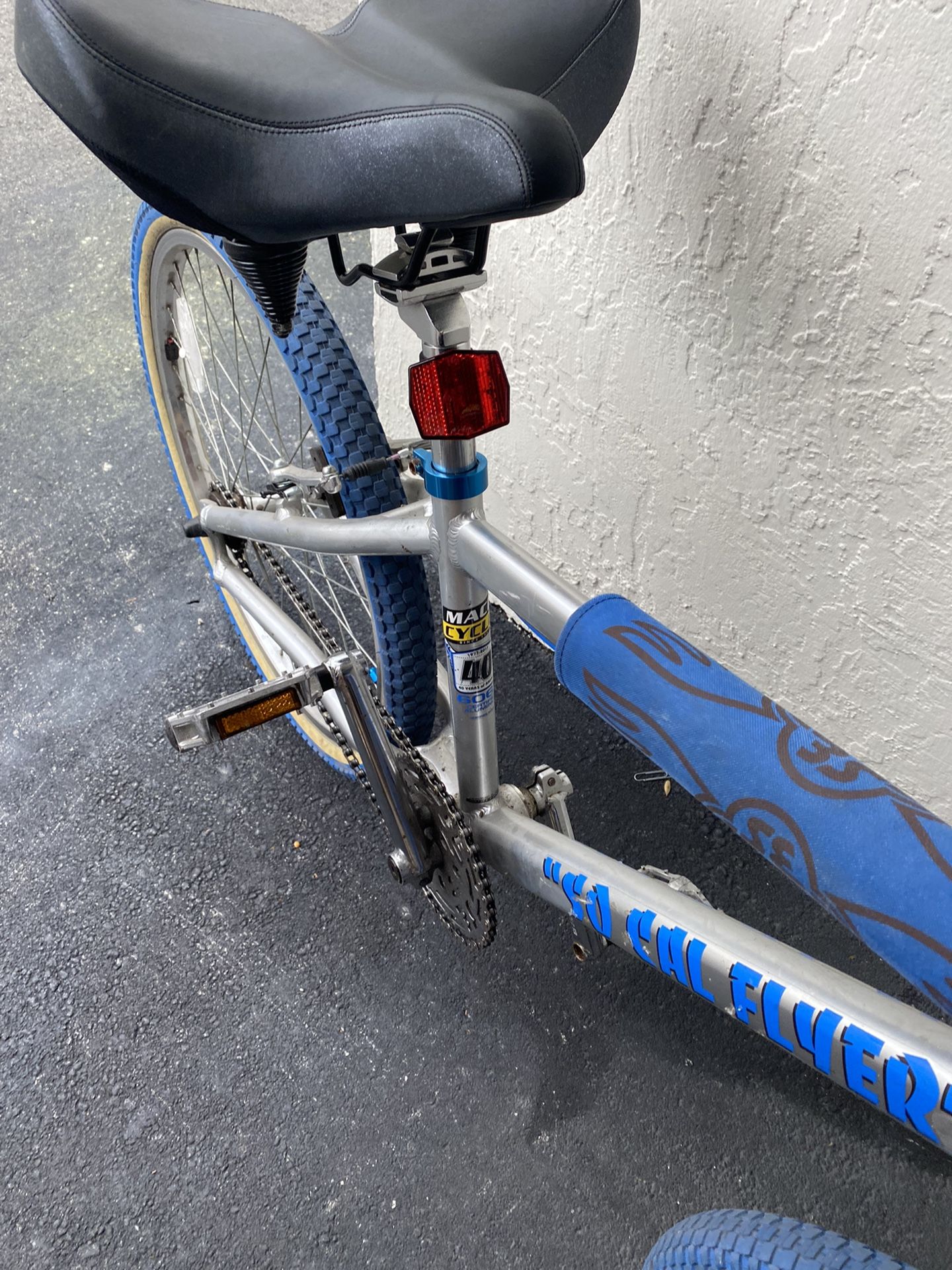 SE So cal Flyer 24 BMX Bike Silver Aliminum with Blue Accents