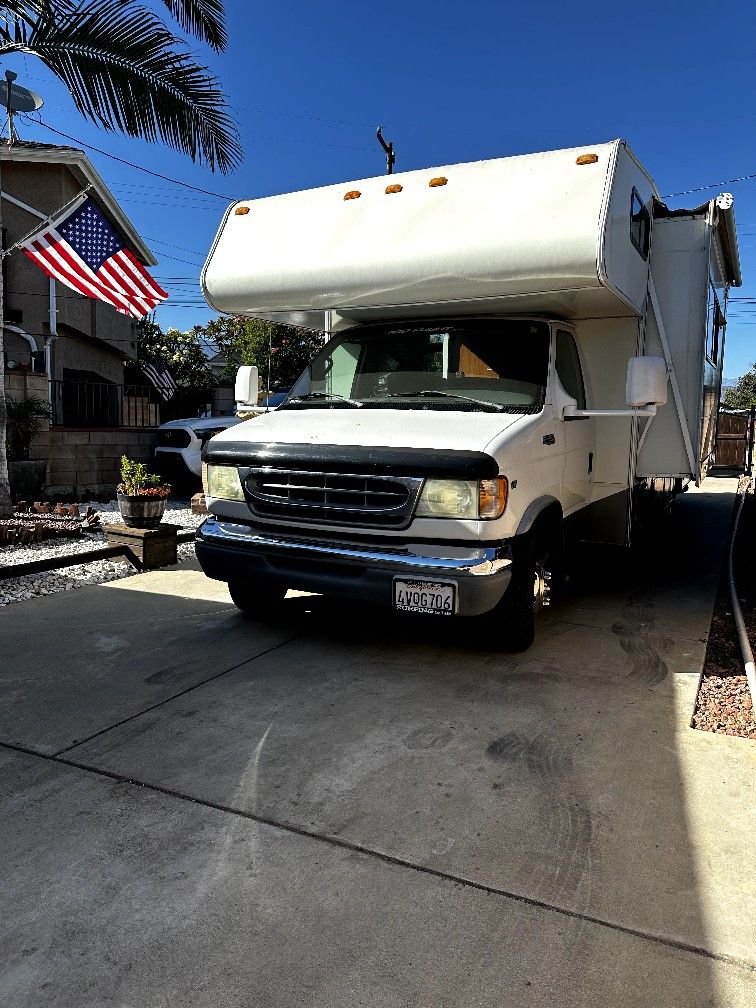 2002 Ford Coachman 450