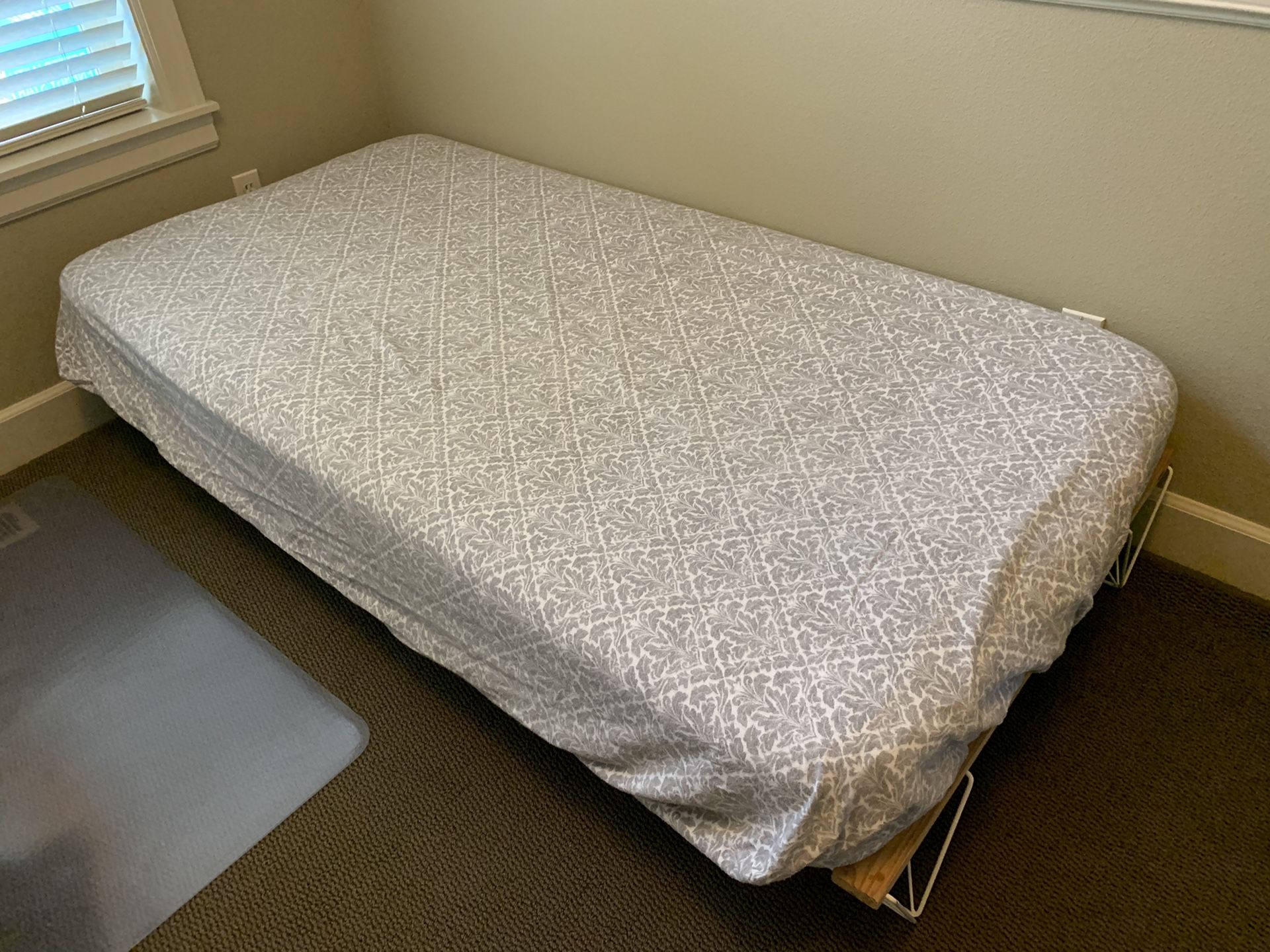 Twin mattress and bed frame $38