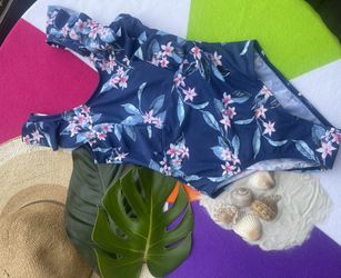 Girl Swimsuit