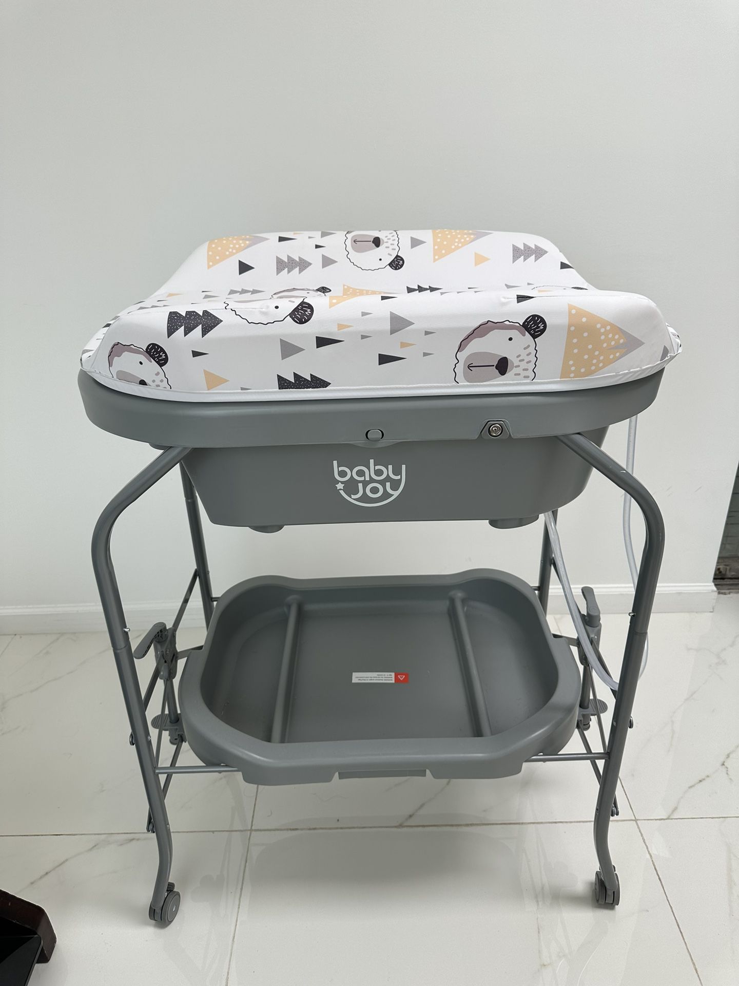 Baby Buthtub With Changing Table