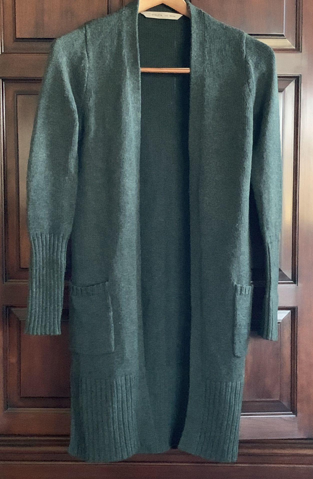 240317_221208_ATHLETA Cardigan -Essential 12/15