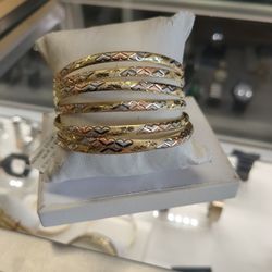 14k Gold 7 Days Bracelet 28.9 Grams Layaway Available 10% Down If You Are Interested Please Ask For Maribel Thank You 