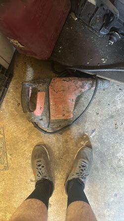 Hilti root hammer chipping gun