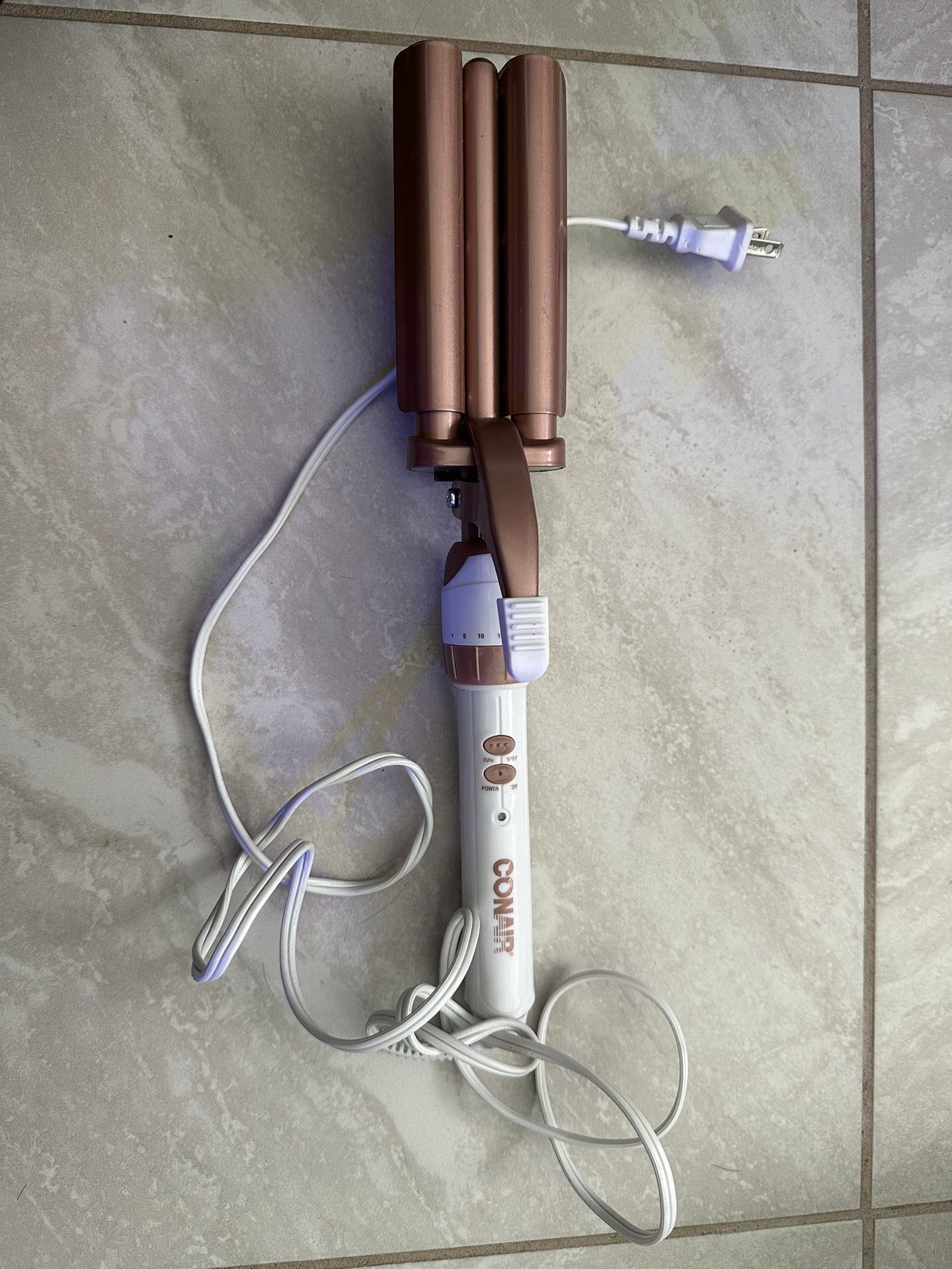 Triple Barrel Waver/ CONAIR