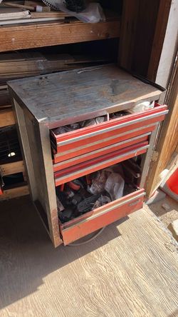 Craftsman Rolling Tool Chest Cabinet with everything inside