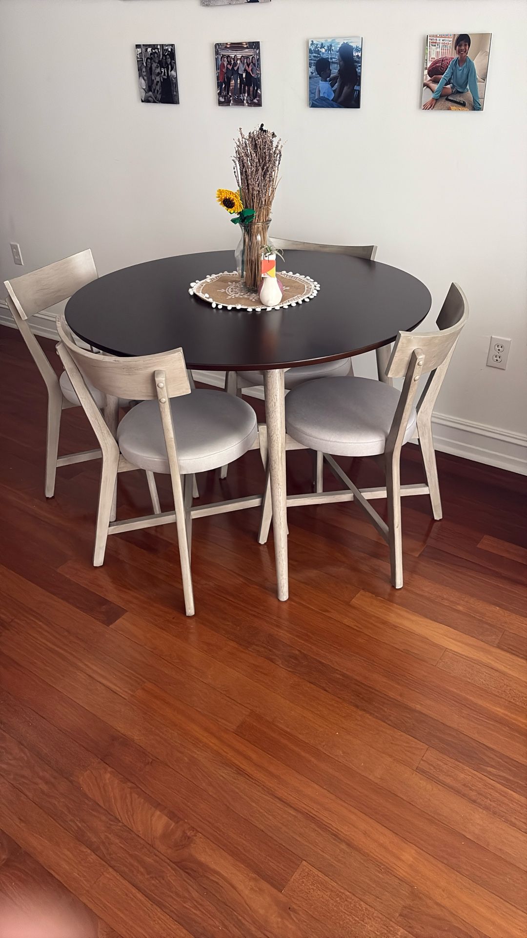 Dining Table Set
