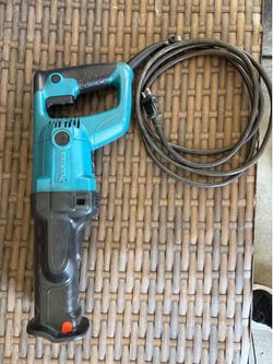 Makita reciprocating saw