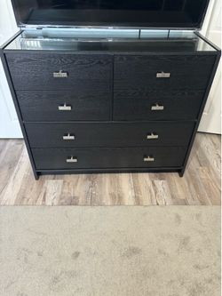 ‼️Free Delivery‼️  2 Dressers & Nightstand
