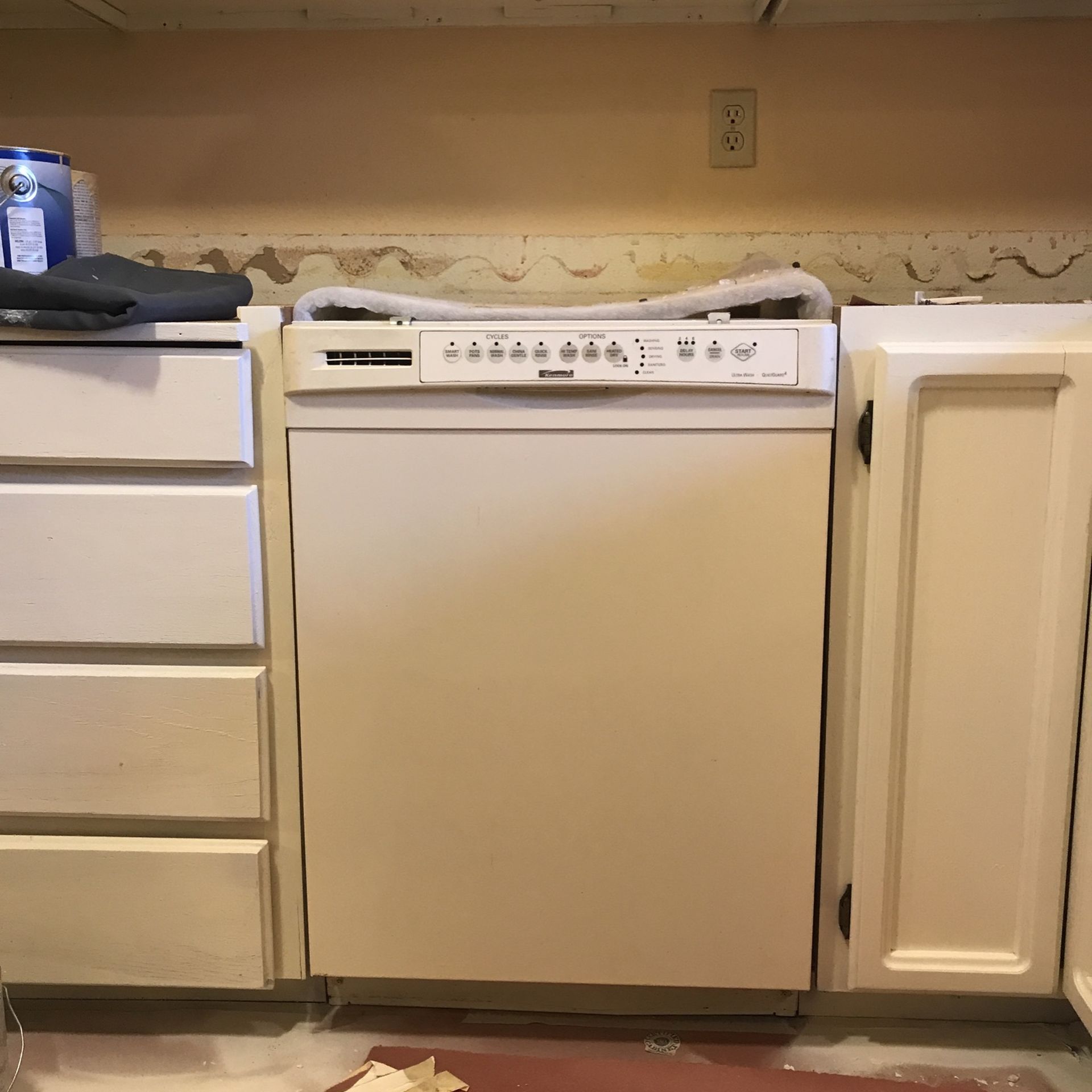 Kenmore Ultra wash Quiet Guard Dishwasher