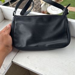 Target shoulder bag 