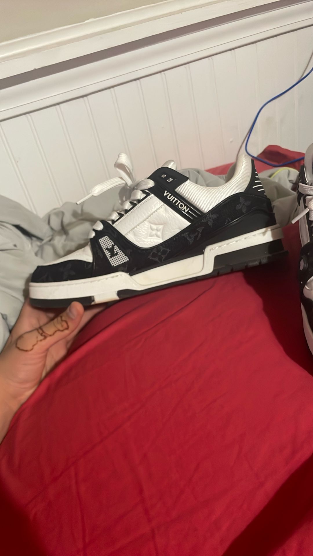 Selling Louis Vuitton Shoes