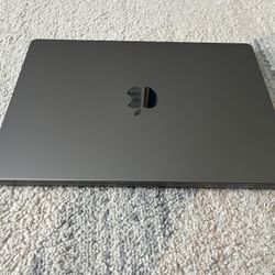 2021 MacBook Pro M1 Pro 32GB Ram Apple care
