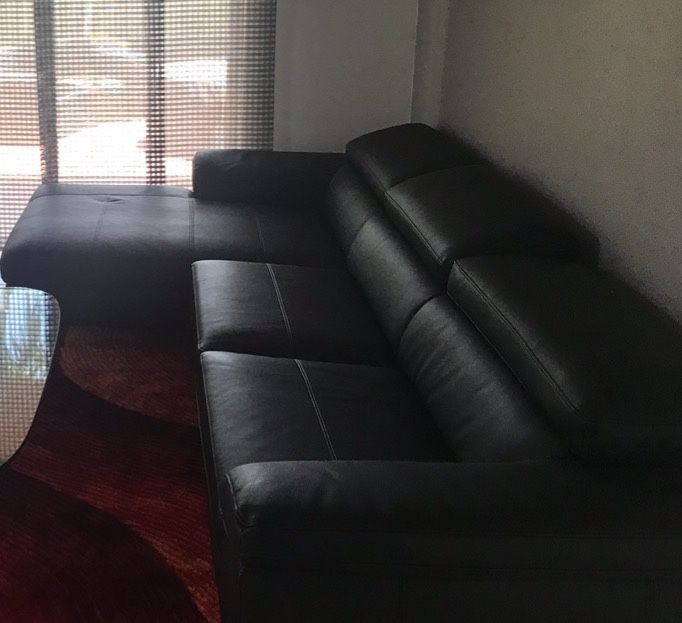 Free Used Sectional Sofa With Chaise 2 Pieces 