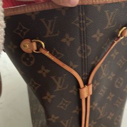 Louis Vuitton Purse 