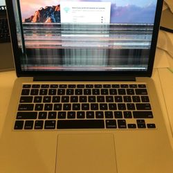 MacBook Screen Replacement 