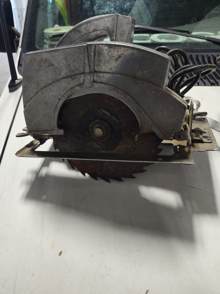 Vintage 1950s Power House 7" Art Deco Mid Century Modern Circular Saw Tool
A vintage circular Saw