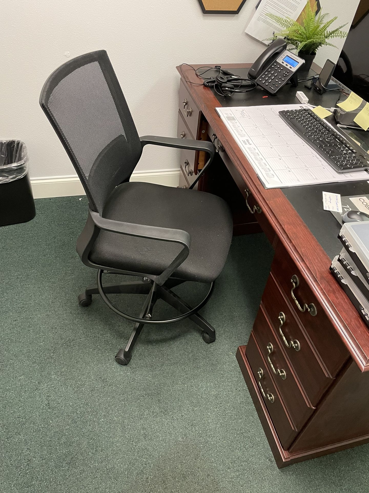 Office Desks (2) computers (2) Desk Chairs (4)