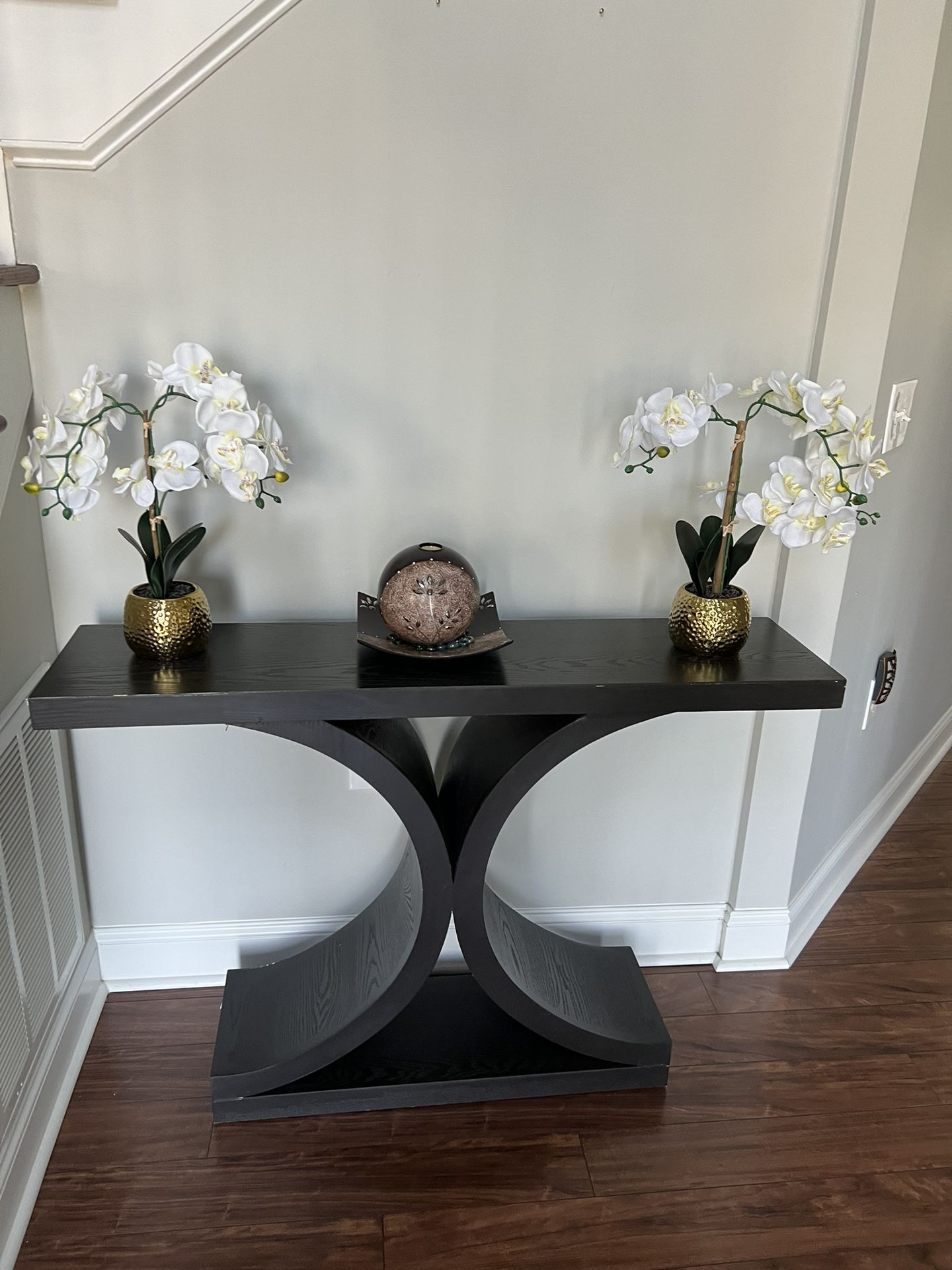 Flower With Vase Table With 2 Small Vase And Candle Holder 