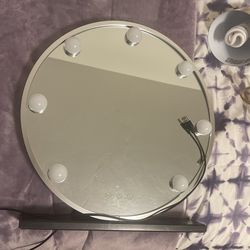 Mini Vanity With 3 Different Light colors 