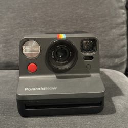 Poloroid Camera 