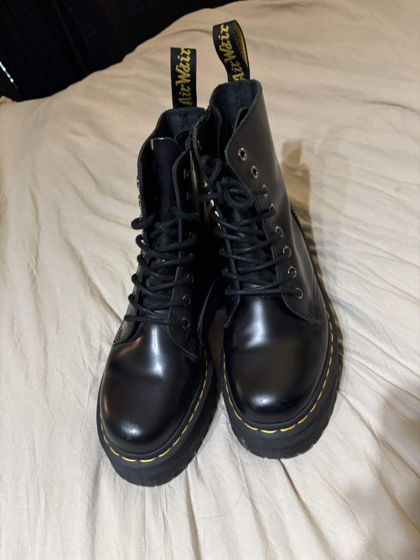 Jadon Platform Dr.Martens W8 M7