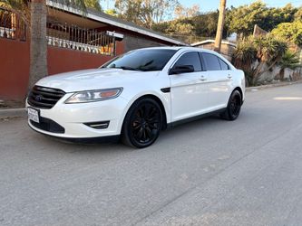 2010 Ford Taurus