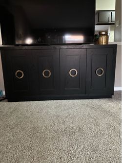 Dress and decor