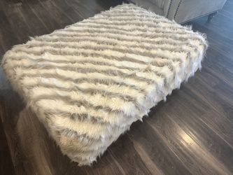 Fur Ottoman