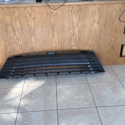 Toyota Sienna 2018 To 2020 Front Bumper Grille 