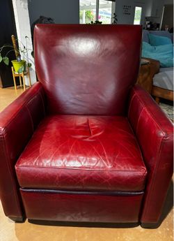 Crate and Barrel “Tracy” leather recliner
