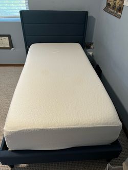 Twin/Single Bed Frame and Mattress