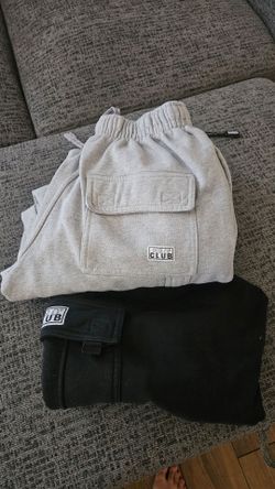 Negro gris