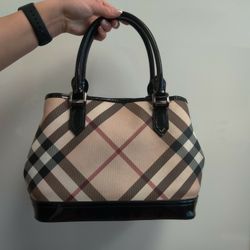 Authentic Burberry Purse 