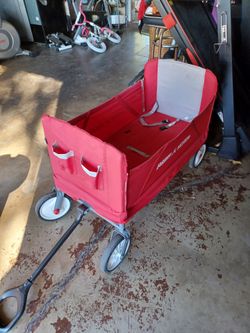 Radio Flyer Folding Wagon