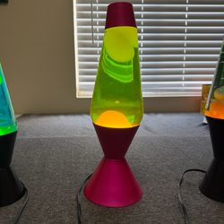 Retro Lava Lamp Yellow/Green w Pink Base ~17” Tall