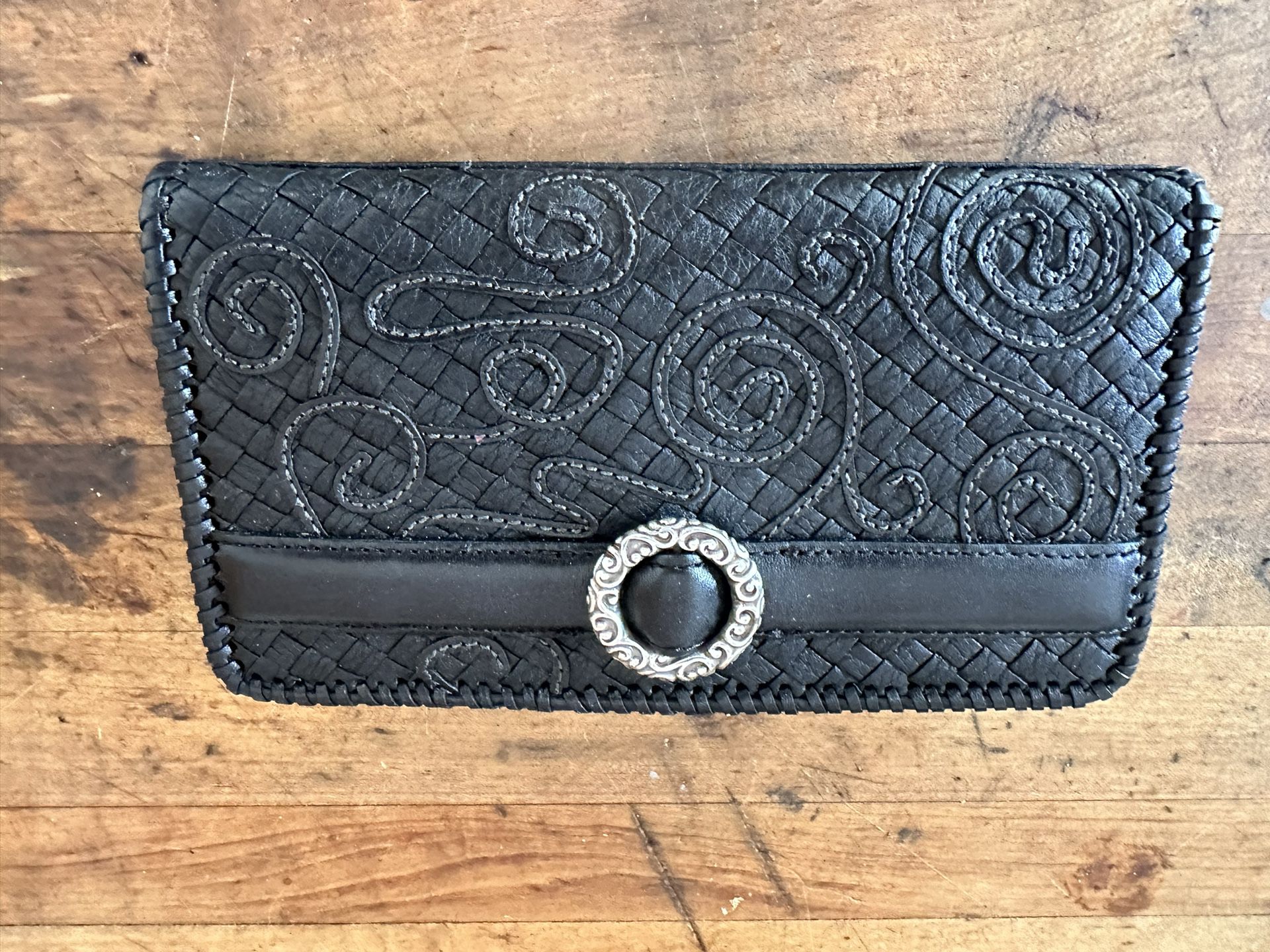 Brighton Black Woven Embroidered Leather Metal Details Bifold Cash Card Wallet
