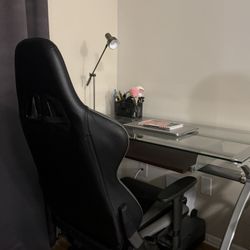 OFFICE SET (TABLE AND CHAIR AND LIGHT)