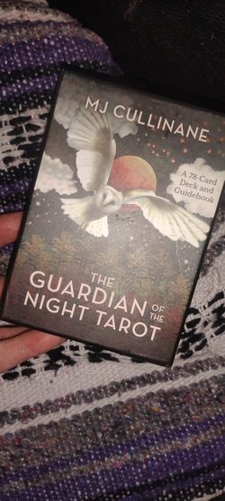 Guardians Of The Night Tarot Deck