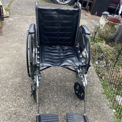 Wheel chair price 60$  pick up   E    72    and grand view    E     Tacoma