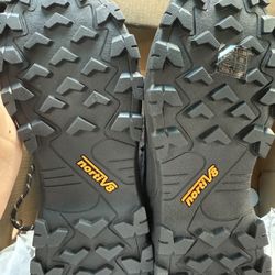 Size 11 nortiv hiking boots 