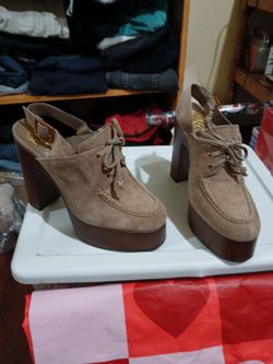 VINCE CAMUTO