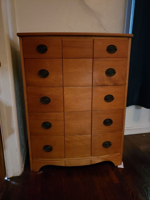 Beautiful dresser! for Sale in Pittsburgh, PA OfferUp