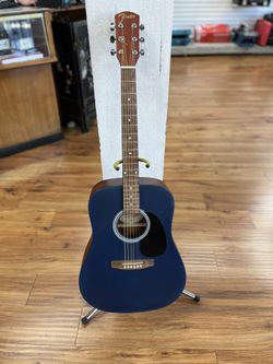 FENDER FA-25, GOOD CONDITION, COMES WITH SOFT BLACK CASE
