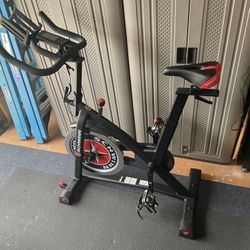 Schwinn IC3 Spin Bike With Cadence Tracker